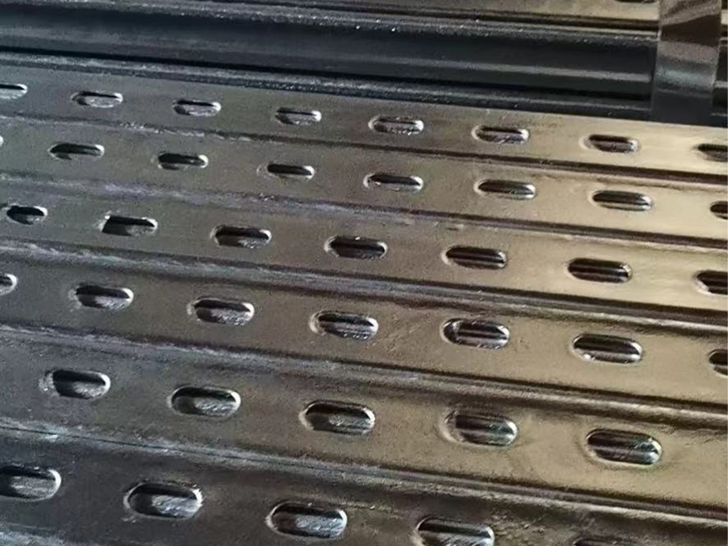 ֧